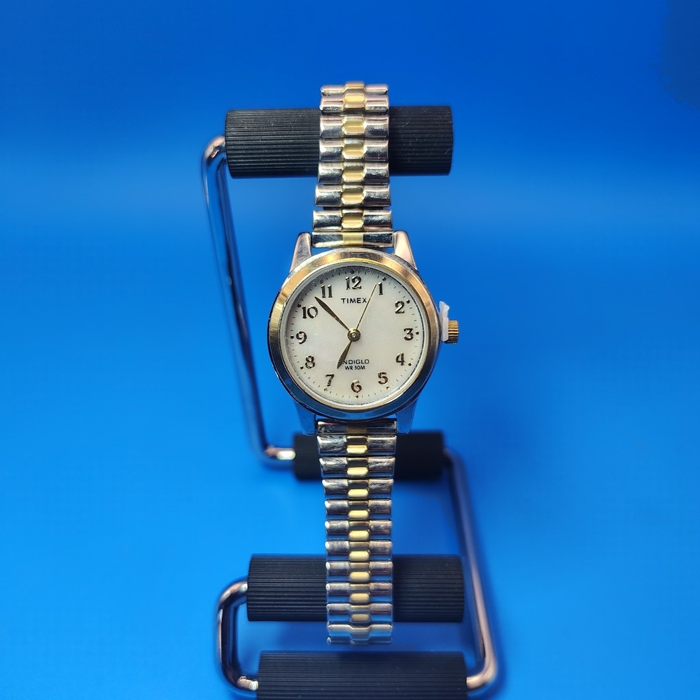 Vintage 2006 Timex‎ Indiglo 25mm Women's Two Tone Quartz Watch Stretch Bracelet - Picture 2 of 9